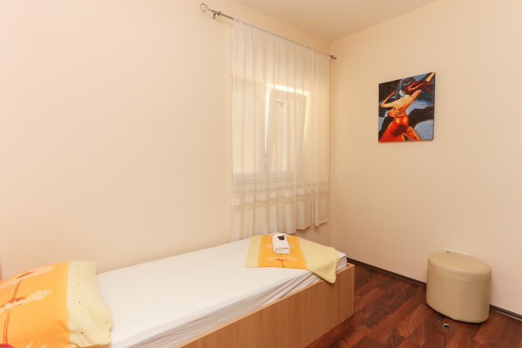 Stone House Apartment Дубровник Екстериор снимка